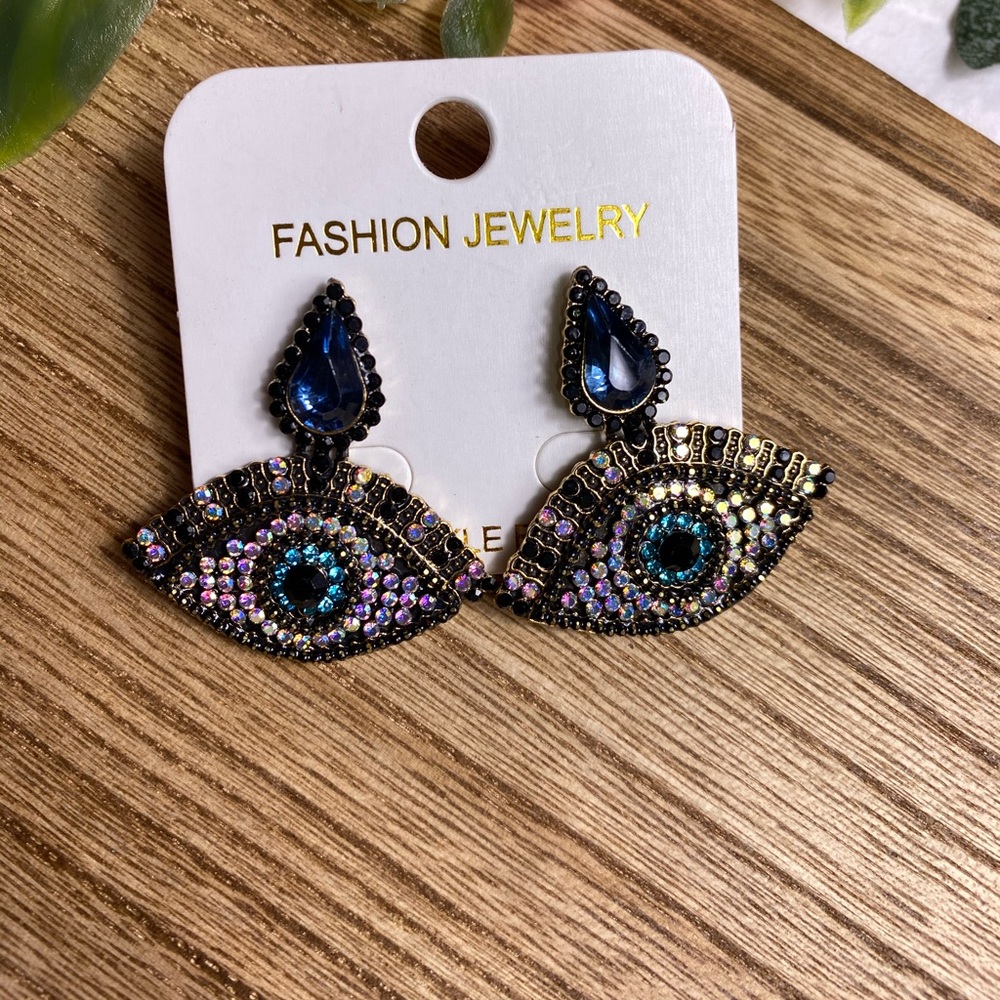 Aretes de ojo